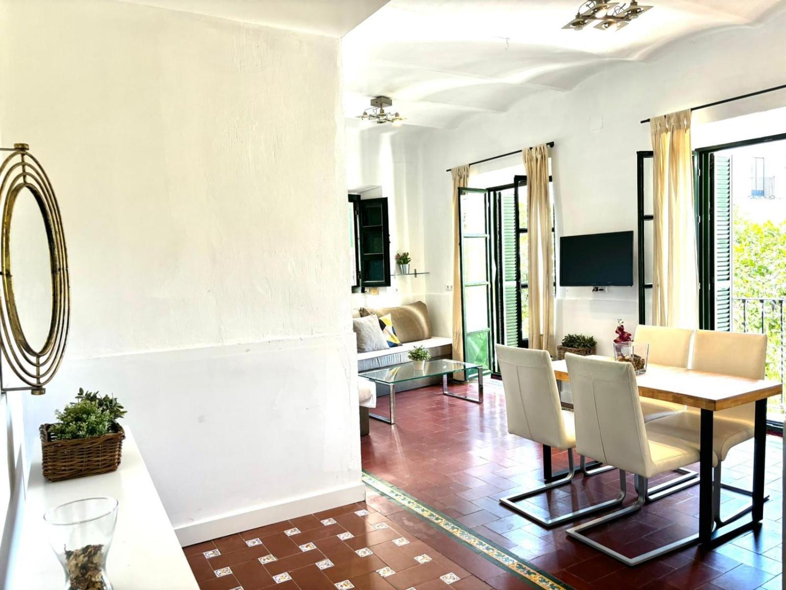 Plaza De Santa Cruz Apartment Sevilla Bagian luar foto