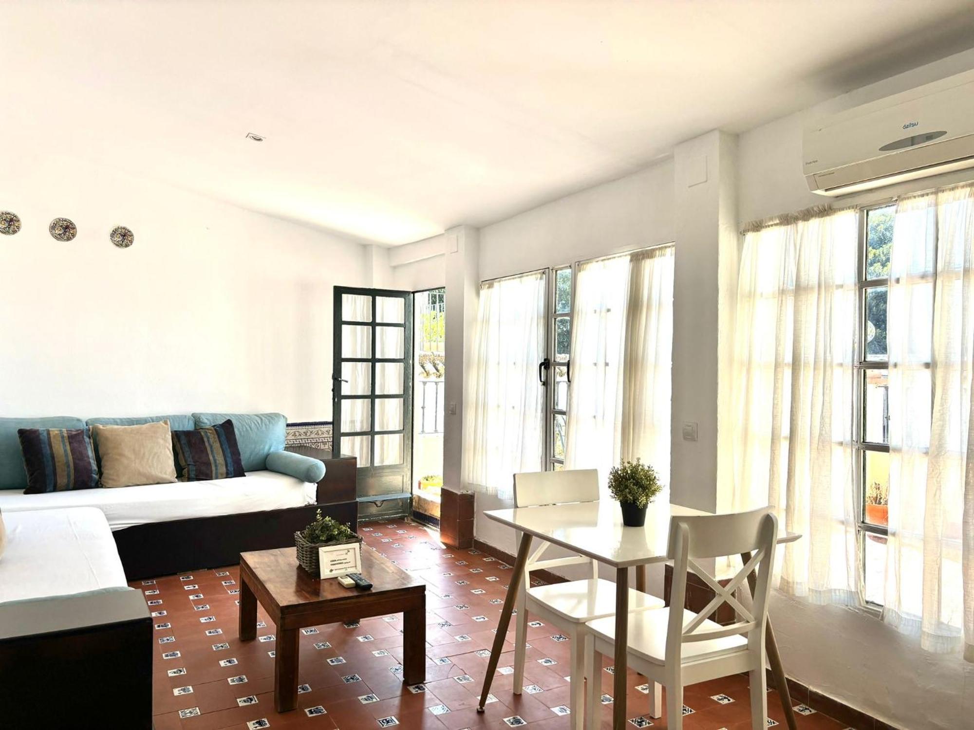 Plaza De Santa Cruz Apartment Sevilla Bagian luar foto