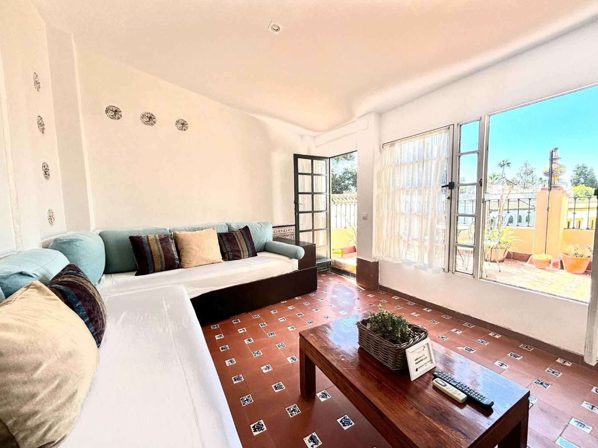 Plaza De Santa Cruz Apartment Sevilla Bagian luar foto
