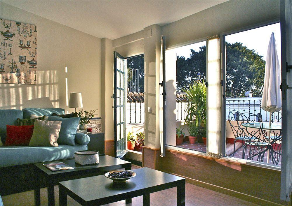Plaza De Santa Cruz Apartment Sevilla Bagian luar foto